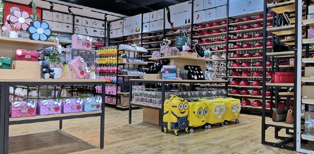 義烏小商品店創業指南 百貨賽道的機會與經營全解析
